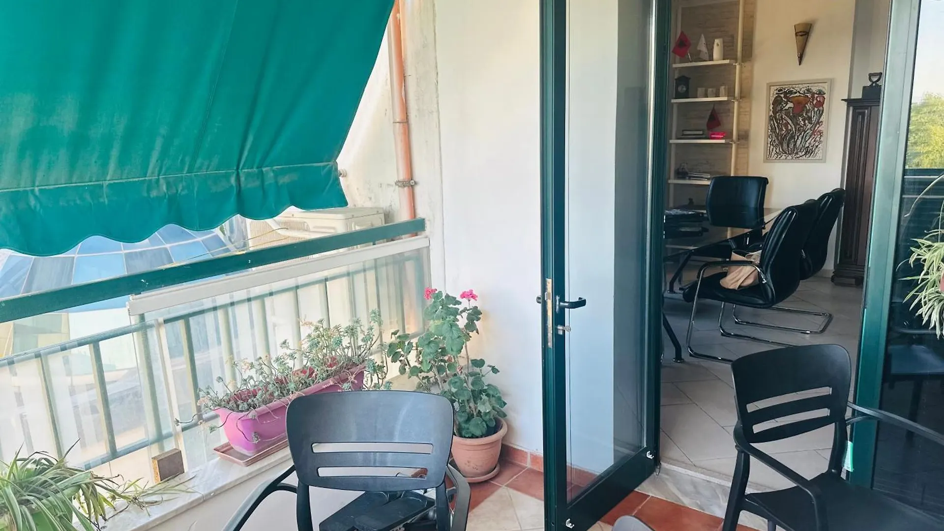 Amo Tower Tirana Center Apartment 0*,  Albania