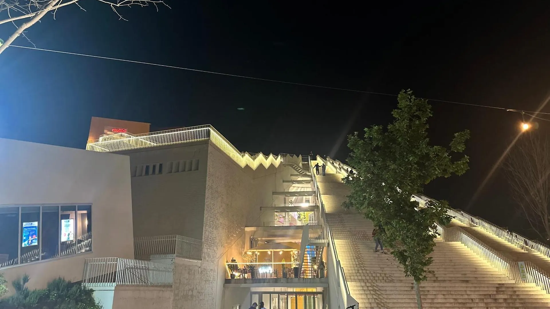 Amo Tower Tirana Center Apartment